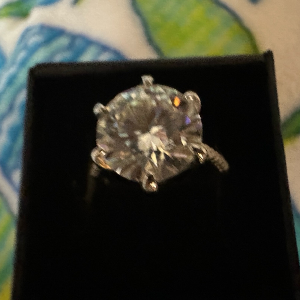 Elegant Silver Women's CZ 3 Ct Ring